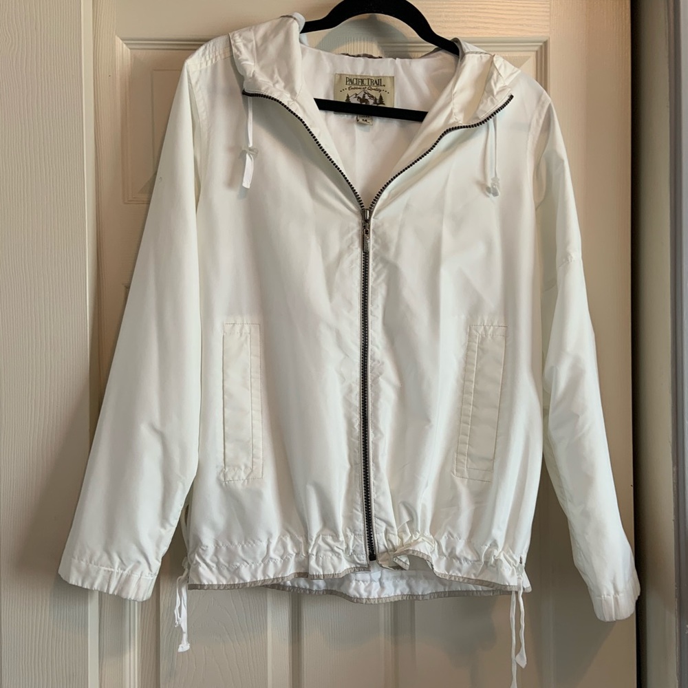 Light rain jacket